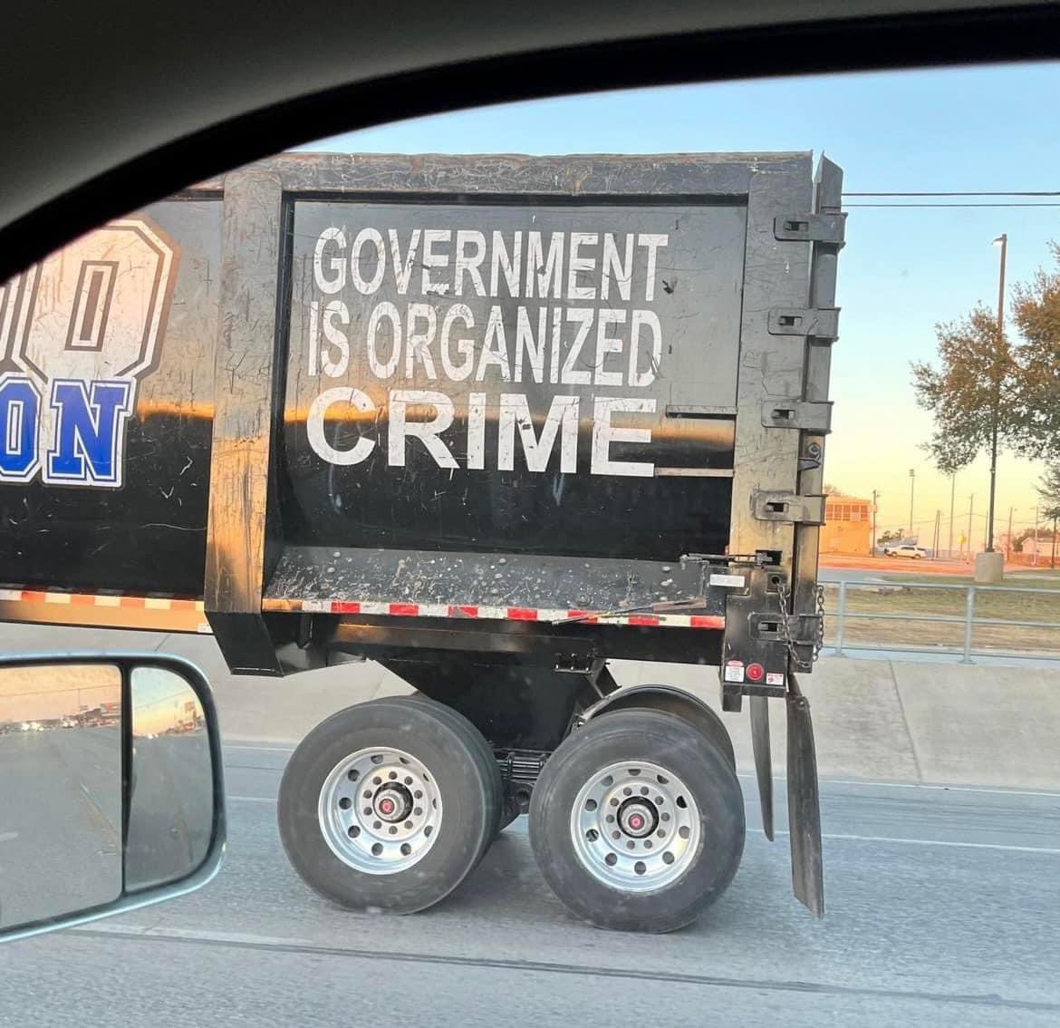 redpillb0t's tweet image. 