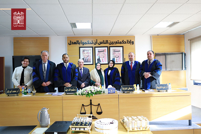 مناقشة رسالة الماجستير للطالبة رنيم شحادة كلية الحقوق للمزيد...
(uop.edu.jo/Ar/News/Pages/…)