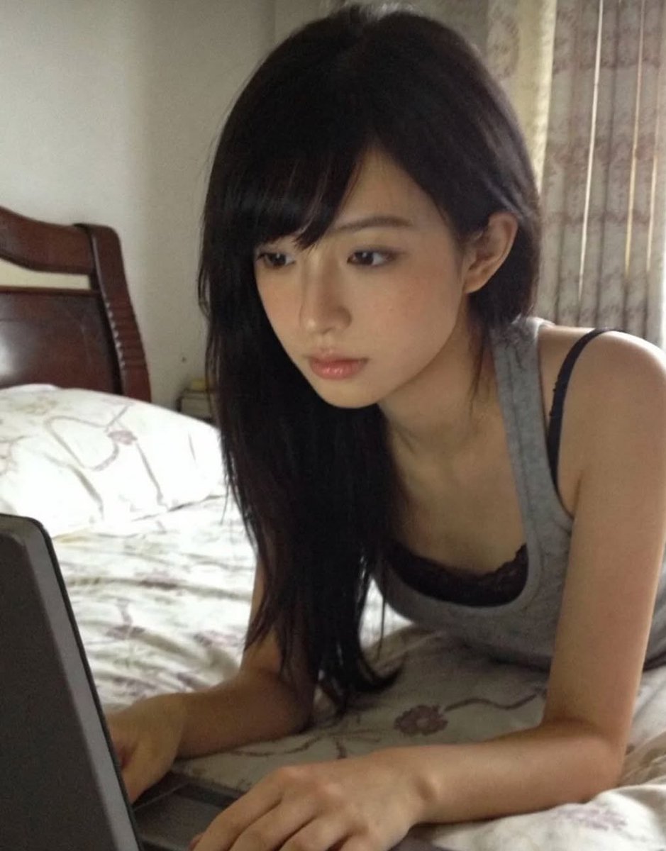 omoshire__girl's tweet image. こういう高くて派手じゃないのに、綺麗と可愛いが混在してる鼻すき…🎀

生まれつき美人鼻。