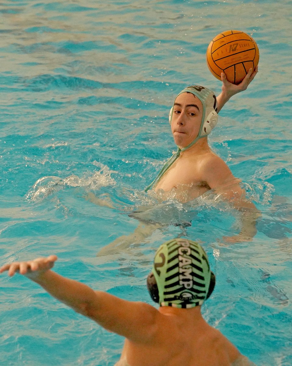 campuswpcamp's tweet photo. 🤽‍♂️🤽‍♀️ Último día de campus WP CAMP XMAS y est@s cracks siguen dándolo todo 💥 ¡Buen trabajo, equipo! 💪

#waterpolo #WPCAMPXMAS https://t.co/BIrGvN4wee