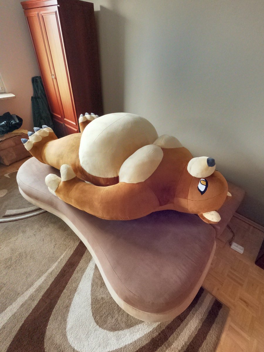 Plushedin tweet media