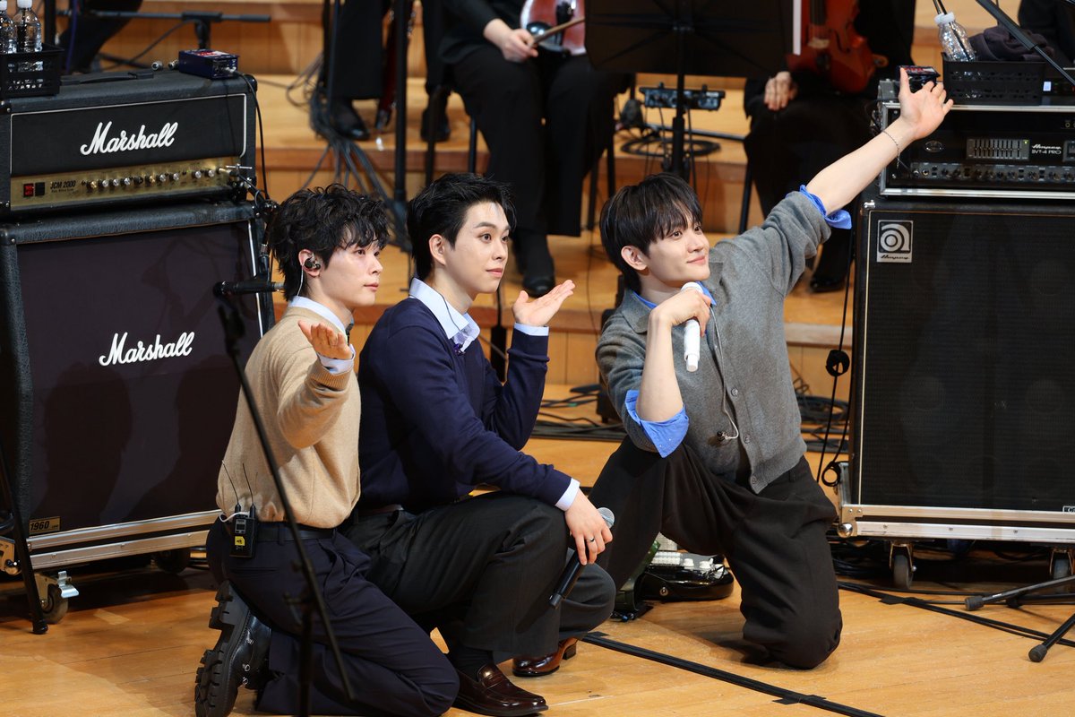 251230 시리즈엘 #루시

오케스트라 공연 너무 조타… 루시 수고했어 🥹🤍