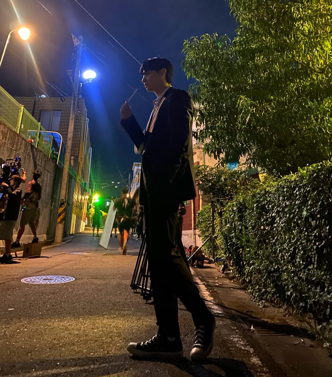 그냥 이 두 사진이 떠올랐기에