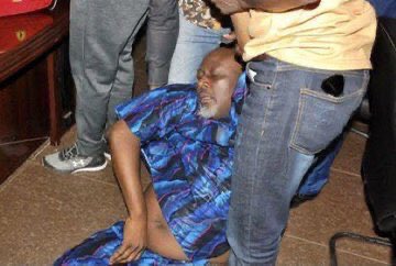 _Soniee_'s tweet image. Off your mic NOW!