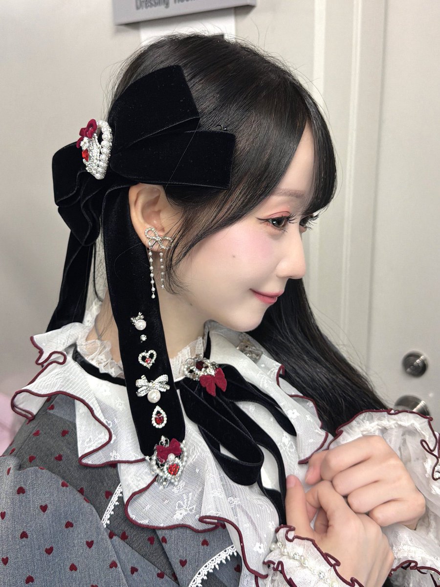 イコラブ 大谷映美里 レコ大衣装 直筆 ヨリ イコラブ 大谷映美里 レコ大衣装 直筆 ヨリ 直筆サイン入り生写真