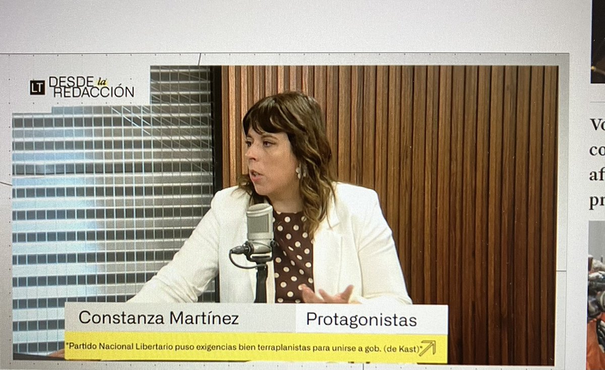 Escucho a este personaje y pareciera q son los salvadores del mundo, siendo q ellos fueron los q destruyeron todo. Ojalá nunca más el Fraude Amplio vuelva al poder, NUNCA MÁS….