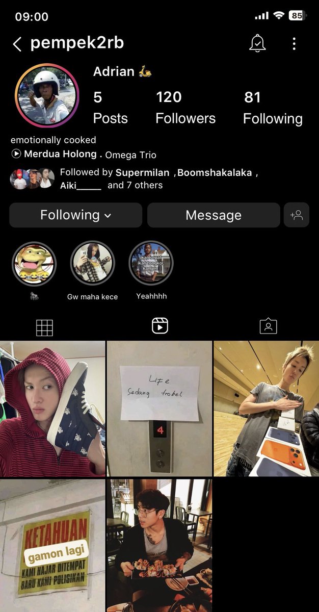 rahasiyyaa's tweet image. Jalan jalan sama adrian….