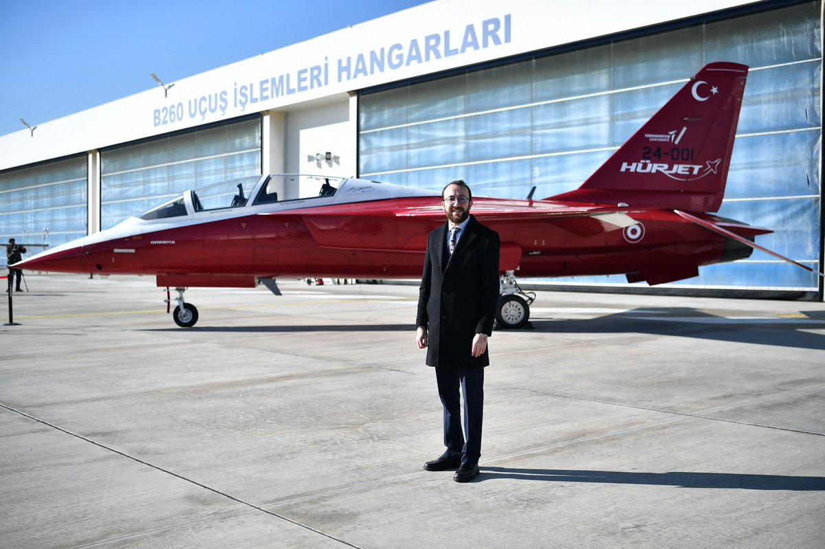 Gökyüzünde Türk imzası: #HÜRJET 🇹🇷✈️