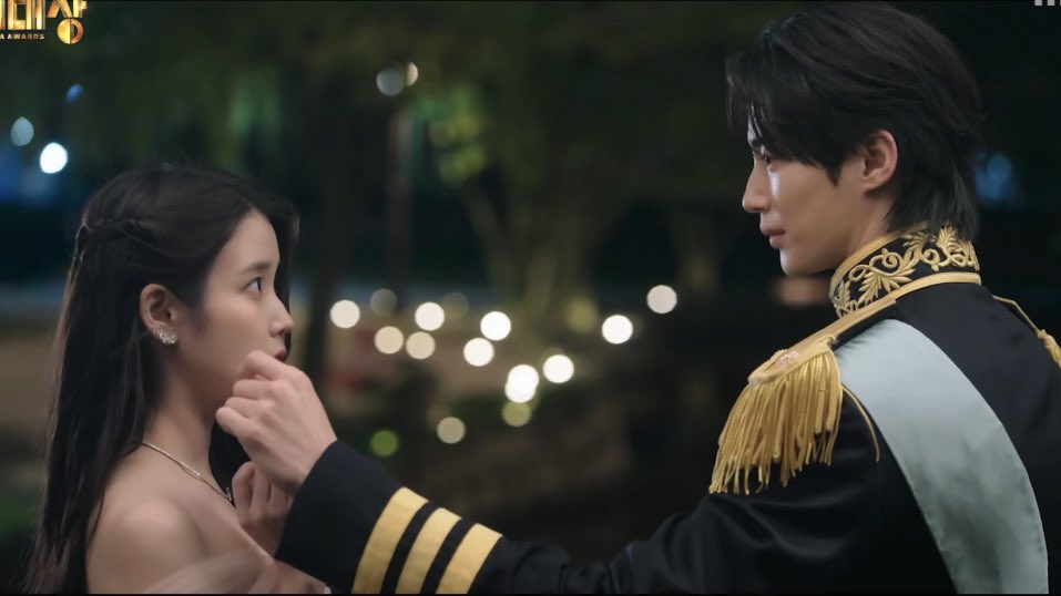 o3o_rookie's tweet image. 아이유x변우석 &amp;lt;21세기 대군부인&amp;gt;
희주이안 투샷들 벌써 미쳣고 기대된다....