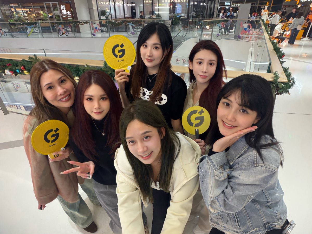 gigiz_eth's tweet image. 公司团建选择了去滑雪🏂（工作）@GCLUB_WEB3 
只有老板一个人在滑
哦，我就是老板 

感谢 @CoinUpOfficials @COINUPZH 的赞助
在雪场最亮眼的仔😎

#CoinUp #GLABS