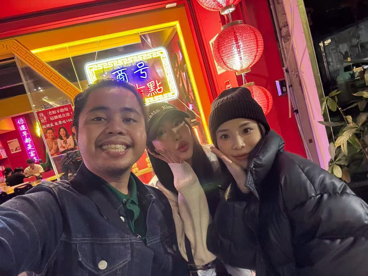 Market’s slow &amp; CT is boring so I decided to do some IRL connecting in Taipei today 🇹🇼

Thanks for bringing me to the best hotpot spot here, <a href="/yummmycrypotato/">Yummy</a> &amp; @m30_2022 🙏