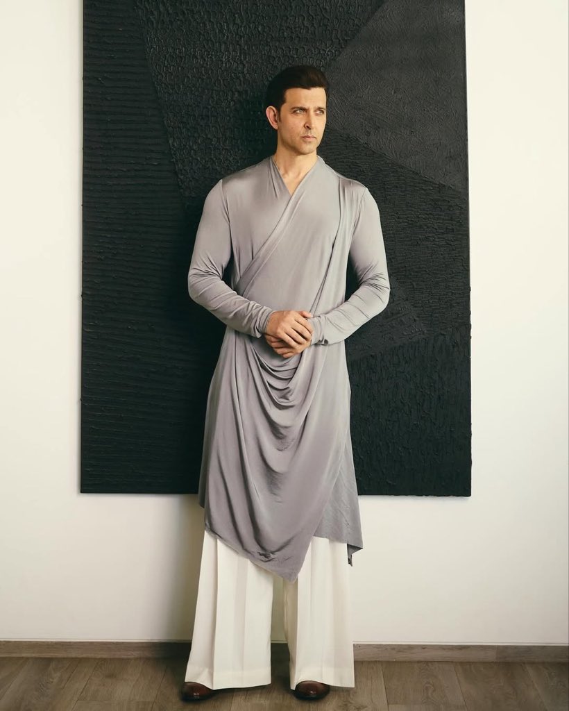 बारात 🕺

Outfit: Shantanu Nikhil 
Photographer: Vansh Virmani 
Stylist: Divyak D’Souza 
Hair: Sunny 
Makeup: Vijay Palande || Sachin Ghankutkar

#eshusaishu