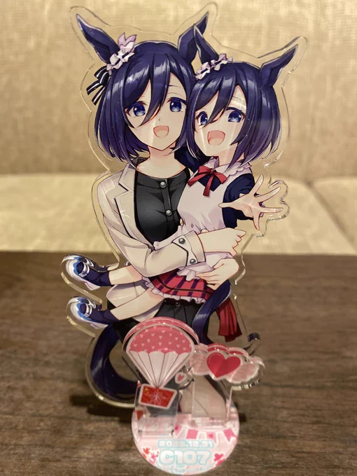 アクリルフィギュアもこんな感じで出来ました。手元において飾ってもらえたら嬉しいです