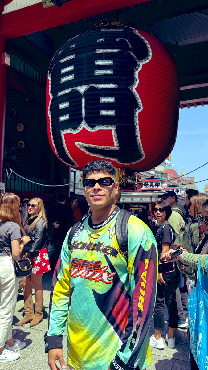Larry_raps's tweet photo. Este año he cumplido un sueño que tenía de hace años, viajar a Japón 🇯🇵✌🏼 https://t.co/liiVBlPVRT