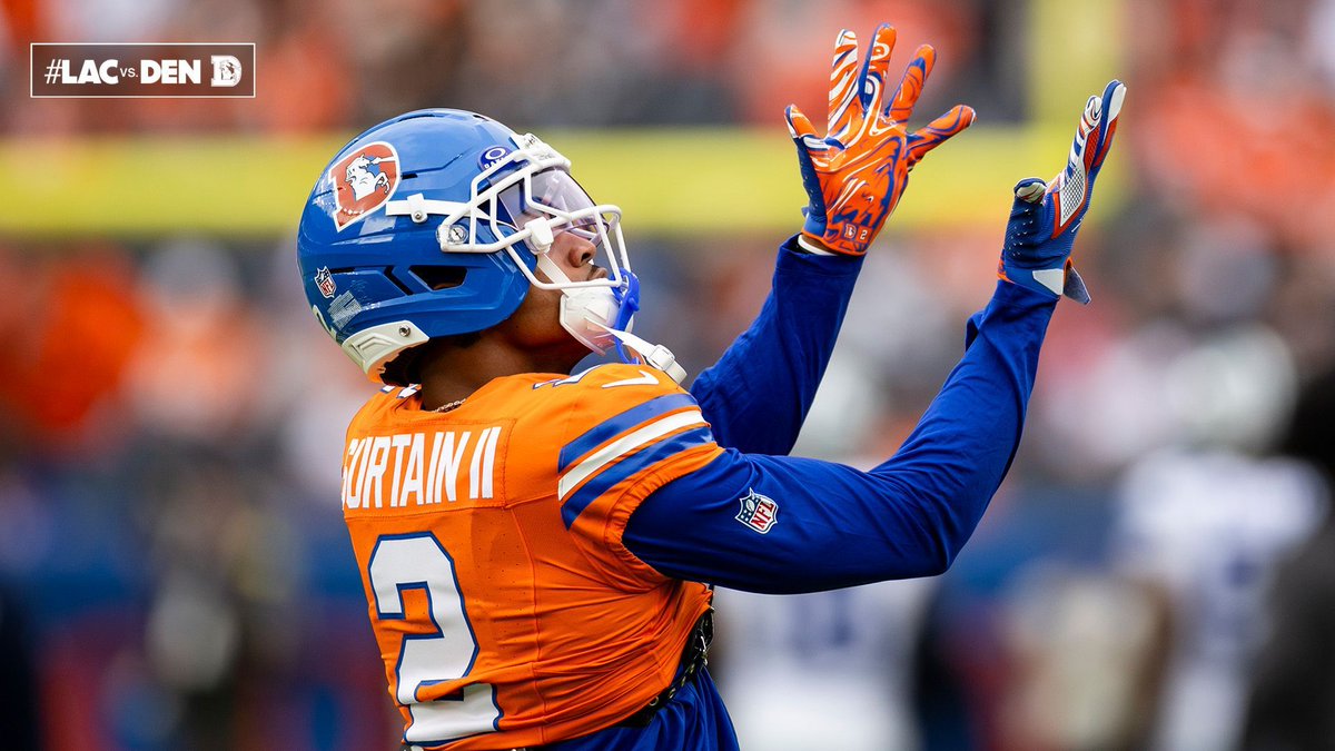 Broncos's tweet image. Throwing it 🔙 at @EmpowerField this Sunday 😤