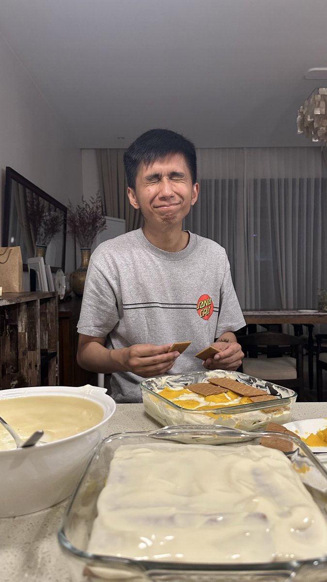 samantha tweet media