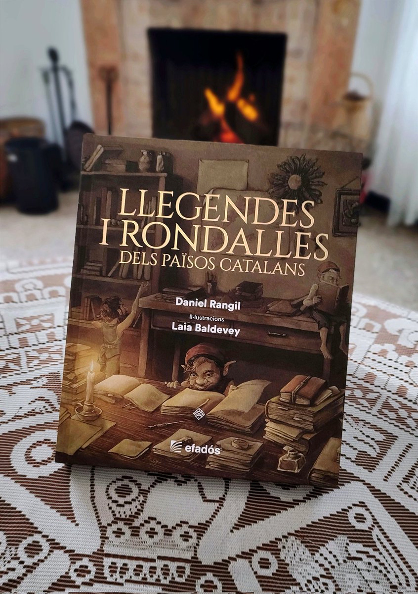 Encara sou a temps de demanar als Reis d'Orient ✨LLEGENDES I RONDALLES DELS PAÏSOS CATALANS✨, un recull immens de la mà d'en <a href="/DaniRangil/">Dani Rangil</a>, amb il·lustracions d'una servidora 🙋🏻‍♀️ i un homenatge als folkloristes que han permès que aquests tresors arribin fins als nostres dies 💛