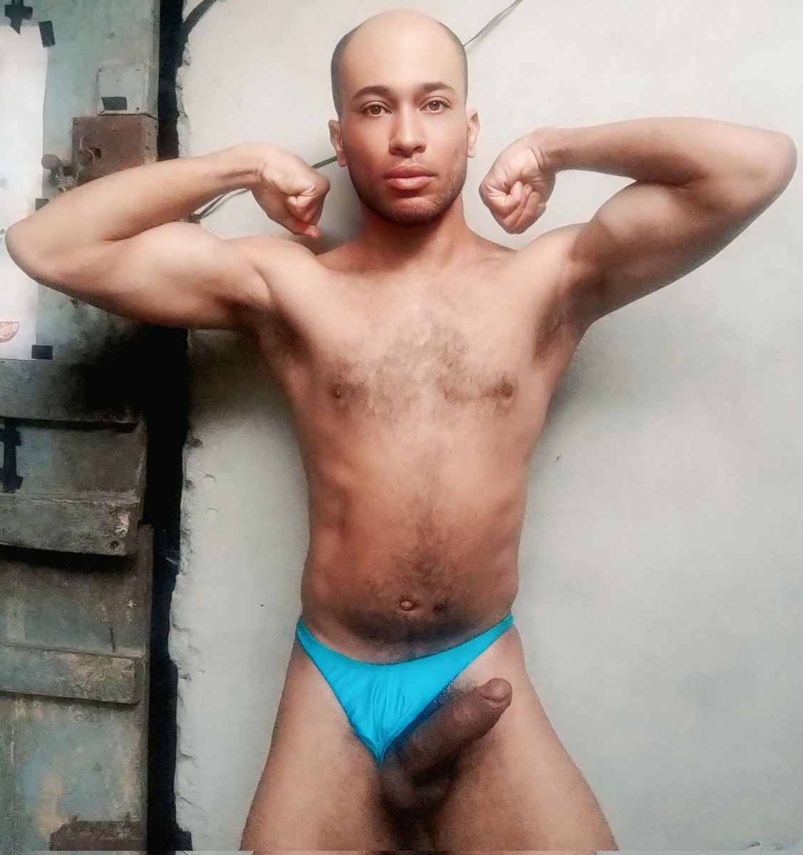 LRBodybuilder's tweet photo. Salve Salve Família 💪🏼👊🏻Forte Abraço

#bodybuilding #sunga #lycra #bulge https://t.co/QHKKvytOzJ