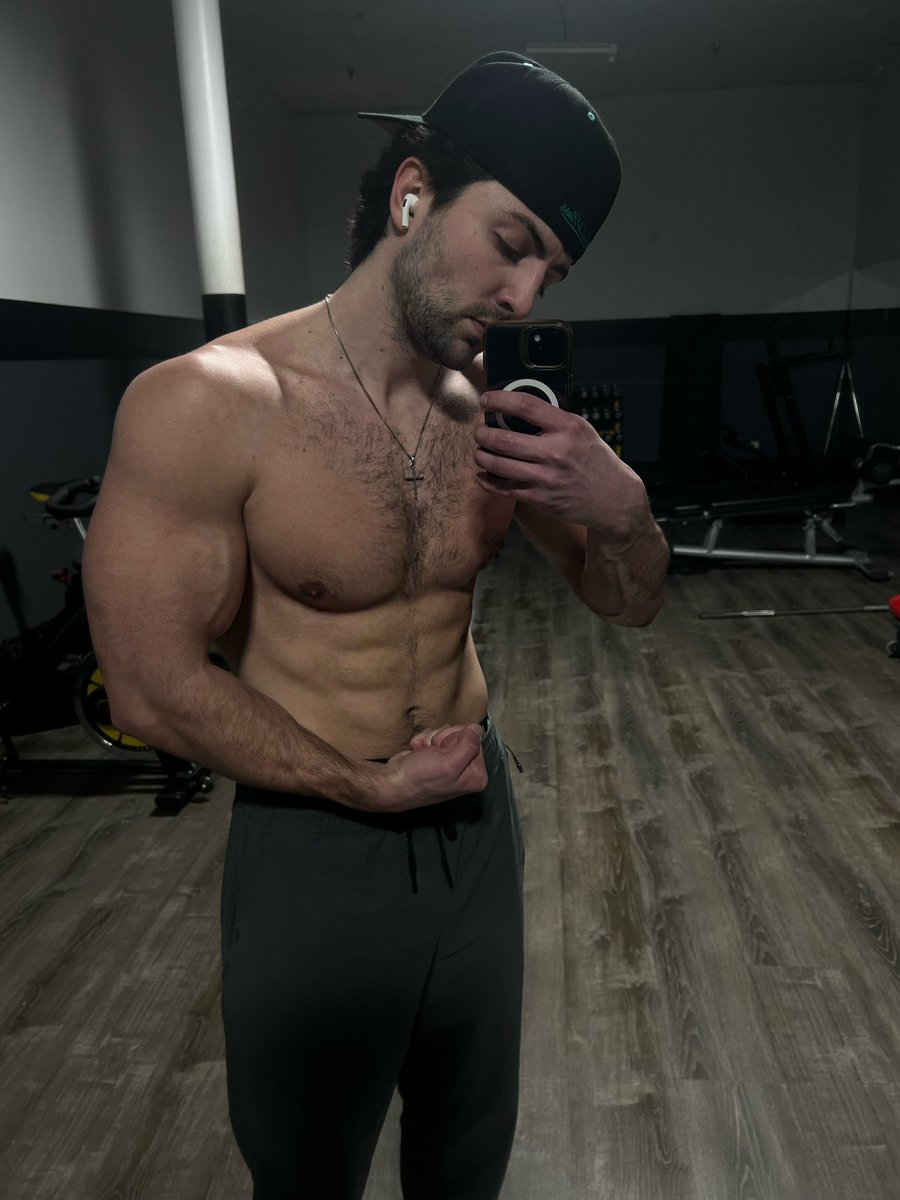 RealMasterDrake's tweet image. 2 days left of the year. I want everything you got. End the year off right.