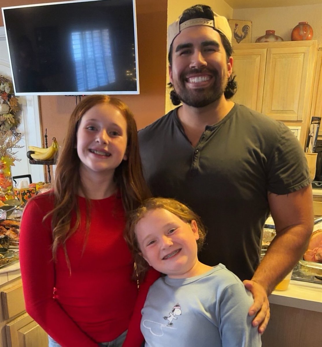 Aaron Chavez tweet media