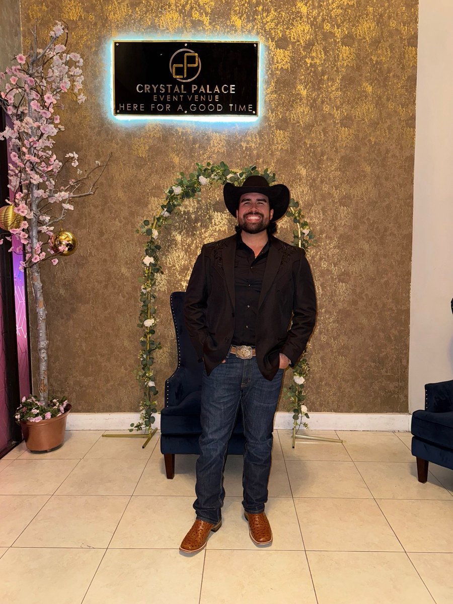 Aaron Chavez tweet media