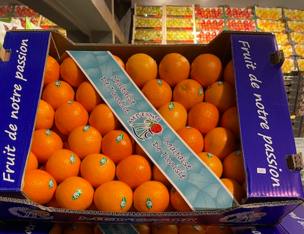 TapNewsAgency's tweet photo. #Tunisia’s Maltese orange export season to #France kicks off Dec 31 with 200 tonnes to #Marseille, said a #Nabeul #UTAP official, adding early start aims to extend season and promote #Tunisian oranges, with 15,000 tonnes targeted this year, as against 5,000 t last year. #TAP_En https://t.co/AZGZg0TrYc