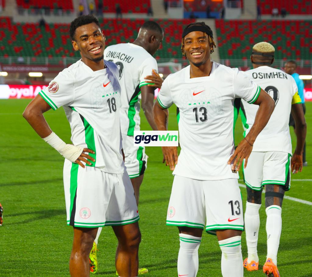 OgaNlaMedia's tweet image. FULL TIME:
Uganda 1-3 Nigeria.

- Onyedika can compete with Ndidi.
- Osimhen's leadership was evident.
- Chelle and his Eagles can't keep a clean sheet. SAD 😢.
- Chukwueze dazzles.
- Alebiosun with a solid debut.
- Fisayo Dele-Bashiru was missing.
- Onuachu and Osimhen in a…