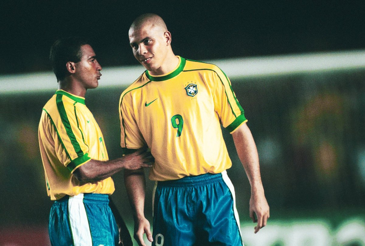 GingaBonitoHub's tweet image. Brazil’s attack options 1 year before the 1998 World Cup:

🇧🇷 Ronaldo: 
🏟️ 70 Games
⚽️ 59 Goals
🅰️ 15 Assists

🇧🇷 Romário: 
🏟️ 58 Games
⚽️ 56 Goals
🅰️ 11 Assists

🇧🇷 Jardel: 
🏟️ 49 Games
⚽️ 49 Goals
🅰️ 7 Assists

🇧🇷 Dodô: 
🏟️ 69 Games
⚽️ 50 Goals
🅰️ 13 Assists

🇧🇷 Edmundo: 
🏟️ 56…