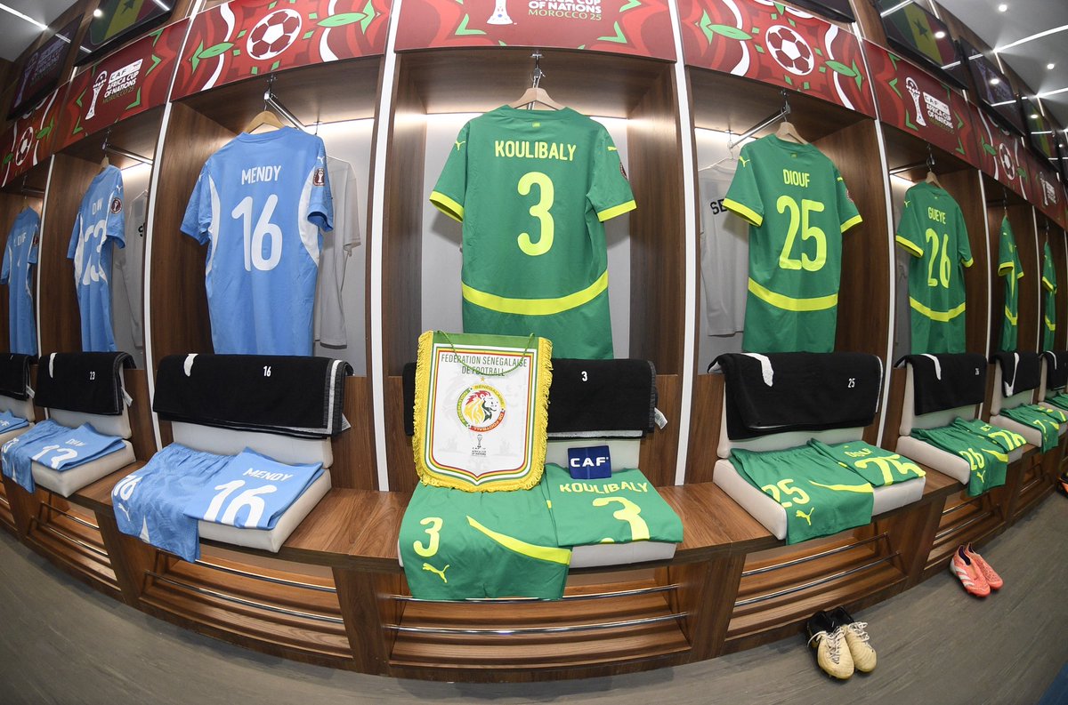 GaindeYi's tweet photo. Pour leur dernier match dans le groupe D, nos lions vont jouer en vert 👀✨

#BENSEN | #AFCON2025 https://t.co/94WQ9N0eRJ