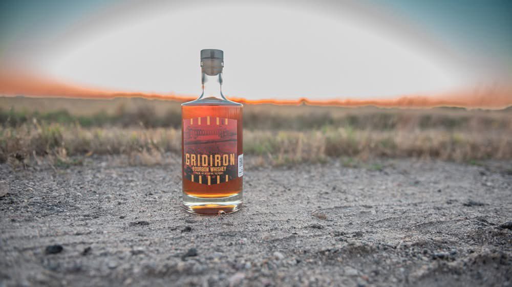 CycloneGridiron's tweet image. Shopping for your New Year's Eve celebration? Pick up a bottle of Gridiron Bourbon to help ring in the new year. A portion of sales from @cf_distillery Gridiron Bourbon goes to the Cyclone Gridiron Club in support of @CycloneFB.
