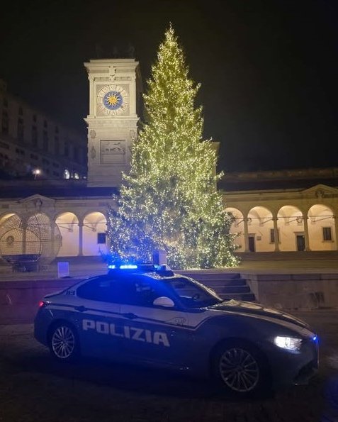 Polizia di Stato tweet media