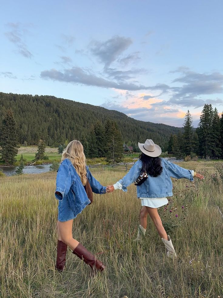 _BabyDaph's tweet image. Eu i a mamis passeando pela minha nova casa