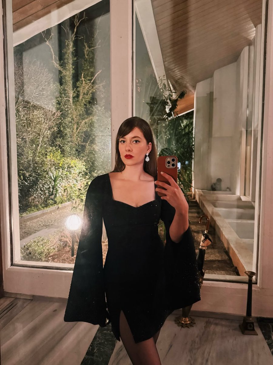 Elegant 🫦

#berilpozam