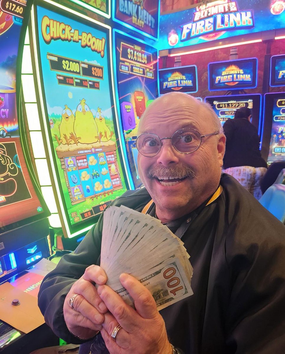 That winning feeling 💰✨

Congratulations to Alan R. on scoring the Grand Progressive for $13,045.89!