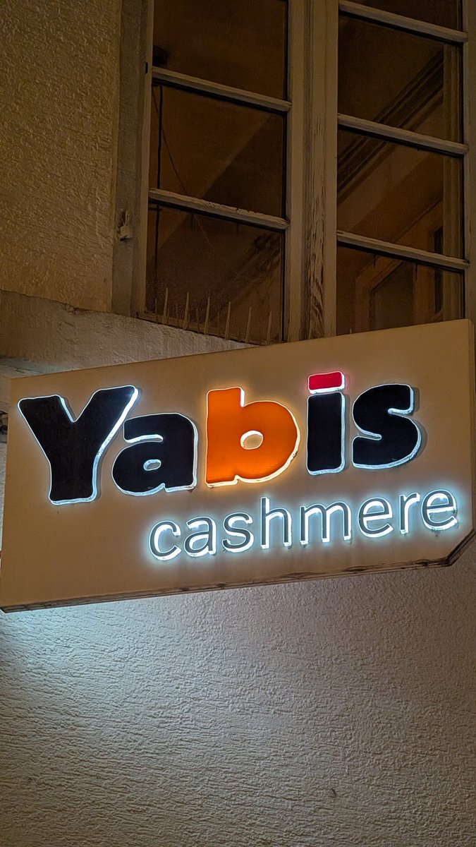 Вывеска желает в новом году