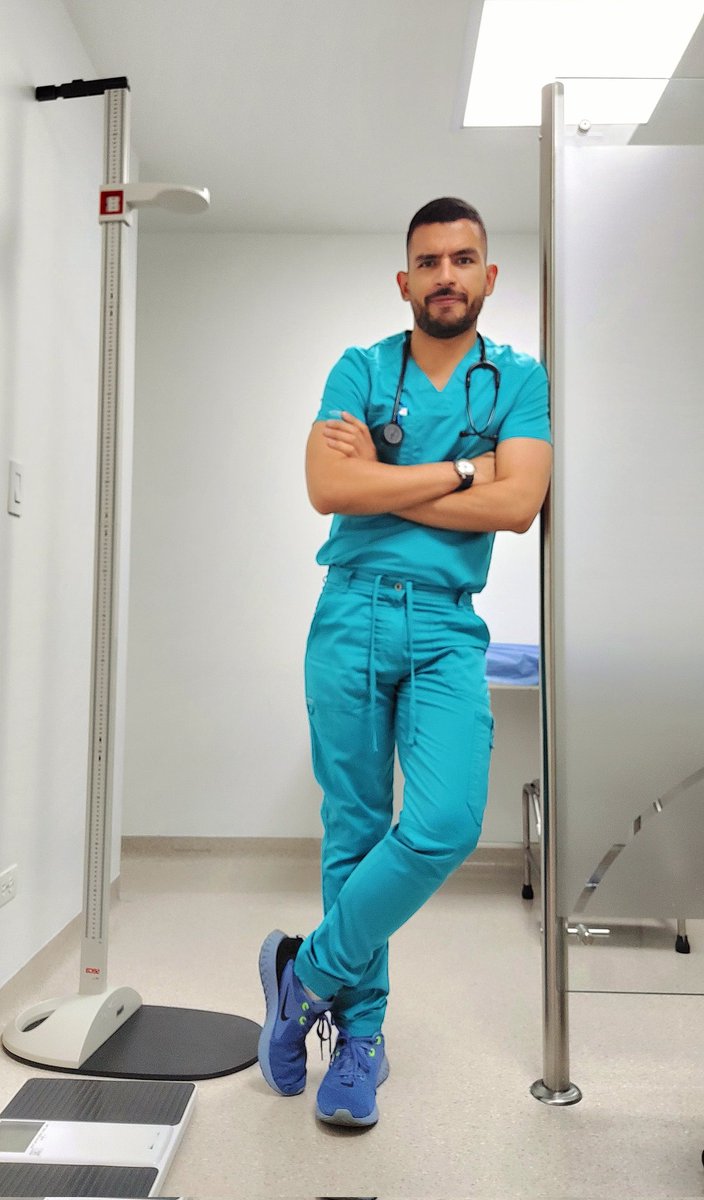 luislopezm's tweet image. Consulta de fin de año? Se le tiene 🐽