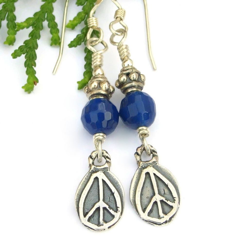 ShadowDogDesign's tweet photo. Rustic Sterling Silver #Peace Sign #Earrings w/ Faceted Blue Quartz #Gemstones!   via @ShadowDogDesign #ShopSmall #PeaceSigns #PeaceSignEarrings      https://t.co/4xxBxHiCbG https://t.co/VC6N0yU5Sw