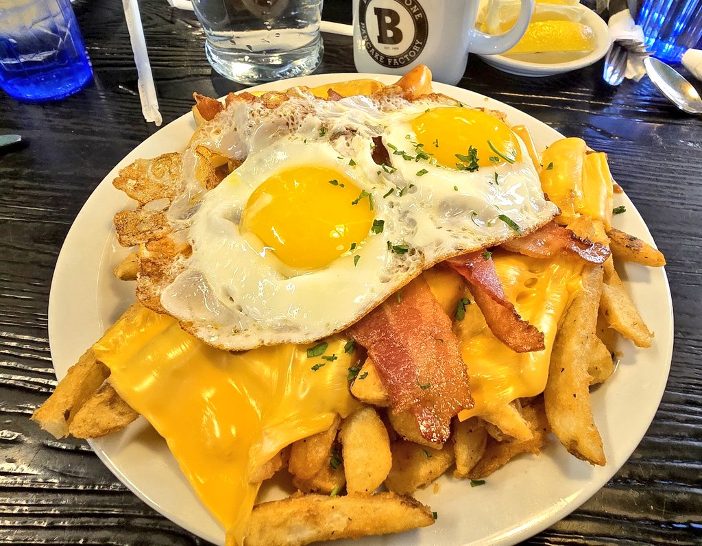 chris_neto's tweet photo. The most #NJ breakfast 🙌 #DiscoFries #Local https://t.co/WS5C4y1RqV