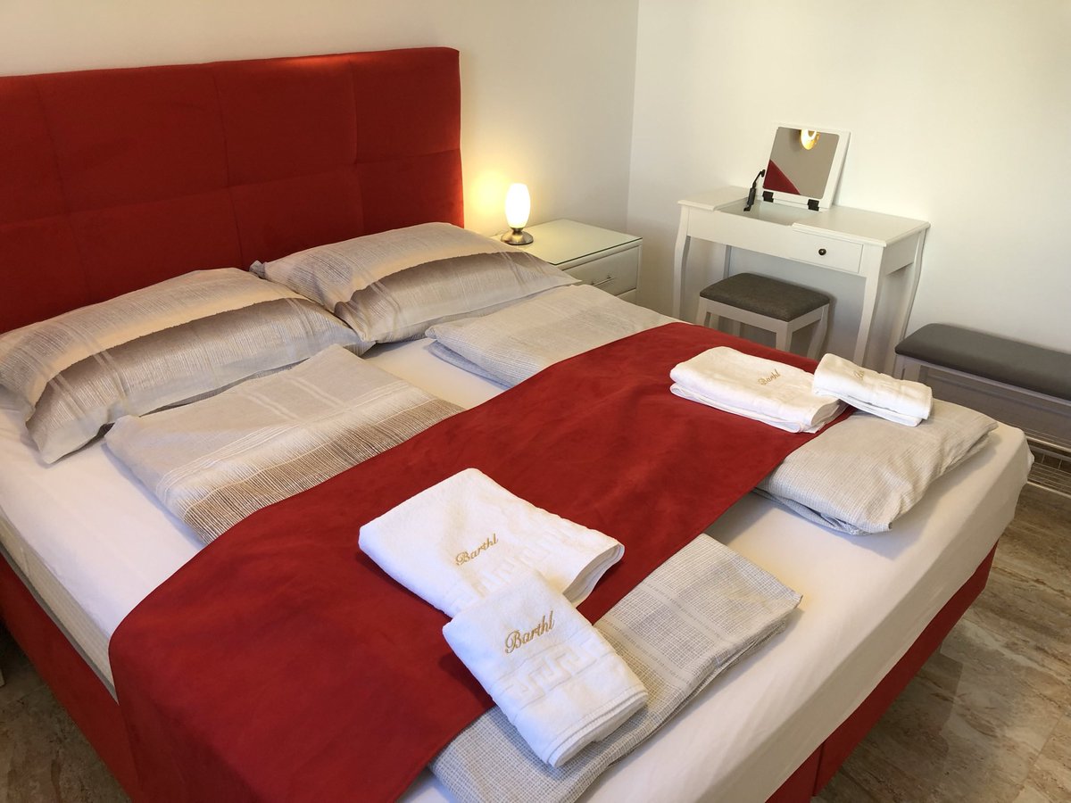 Karl Barthl tweet media