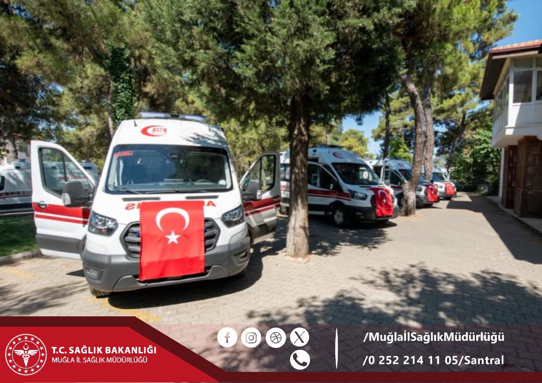 Bu yıl Muğla’ya kazandırdığımız 12 acil ambulans kapasitesiyle müdahale hızımız arttı.
Vatandaş güvenliği için Muğla artık daha #SağlıklıŞehir 
#Sağlıkta2025 #SağlıktaTürkiyeYüzyılı
<a href="/saglikbakanligi/">T.C. Sağlık Bakanlığı</a>