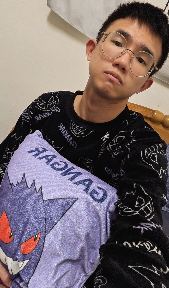 晚安🌜
明天要寫新年目標