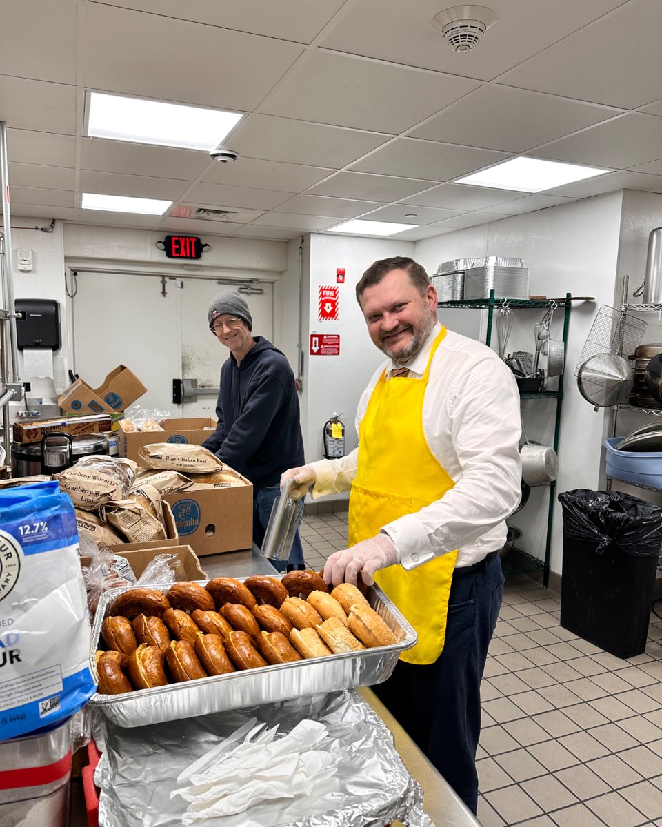 This Christmas, our home at the Thomas Merton Family Center was filled with warmth, generosity, and community.

You helped make sure no one was alone this Christmas. We are deeply grateful for each of you who made this day possible.