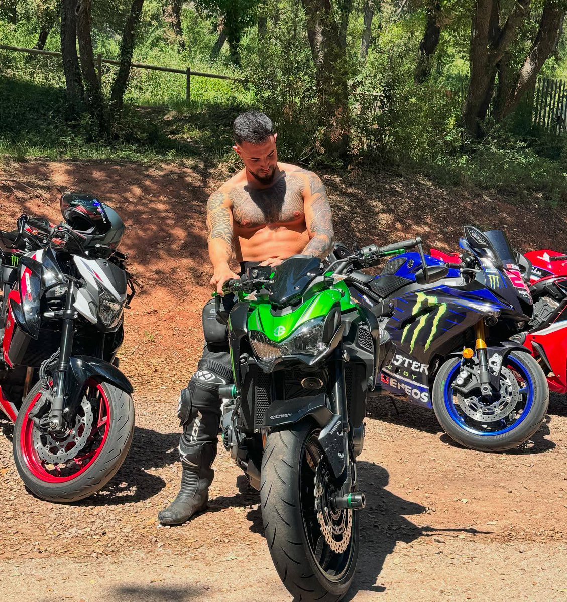 UnderYourControl 5k 🏍️ tweet media