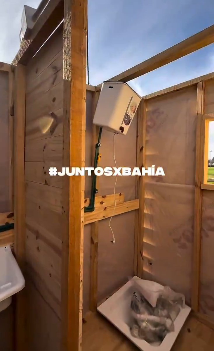 <a href="/AtaqueFutbolero/">Ataque Futbolero</a> Capo el Chiqui 
Pero acá entregaba estás casas 
Jajajaja