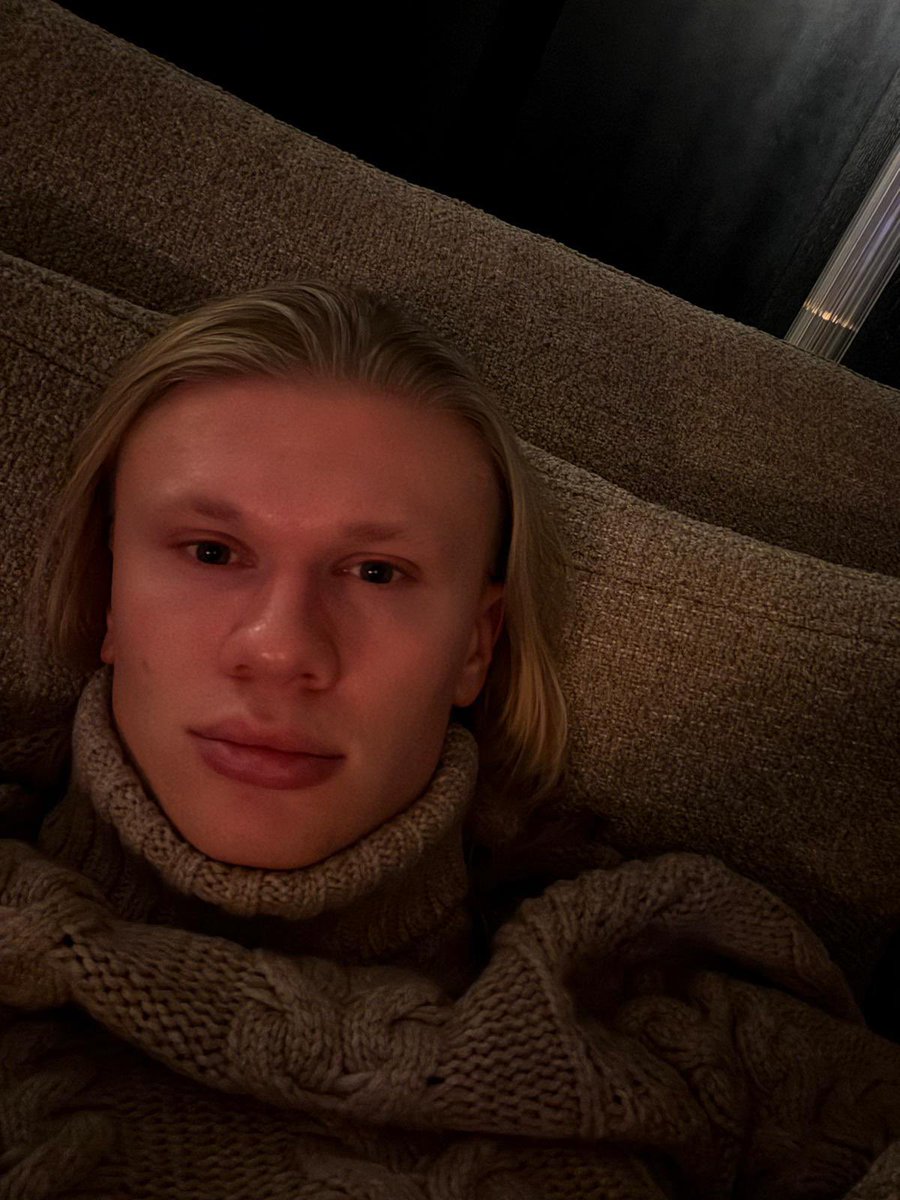 🧟‍♀️ tweet media