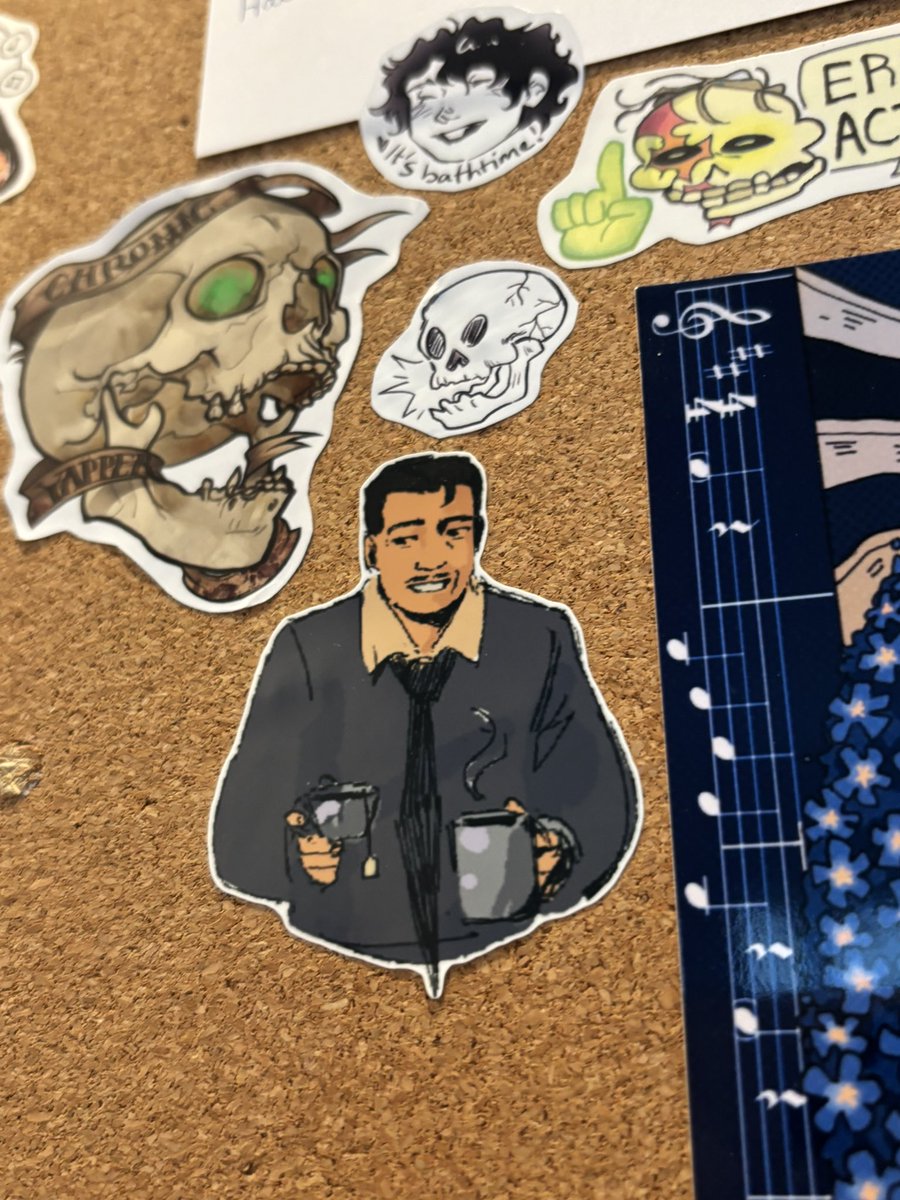 deadbaguettes_'s tweet image. OH SHIT I DONT THINK I SHARED THEM HERE but an assortment of Parker stickers I got from @/1nterspace shop!! 

LOOK AT HIMMMM AUUGGDHDHSHSHH I LOVE HIMM!! My slowly growing bunch of Parker merch