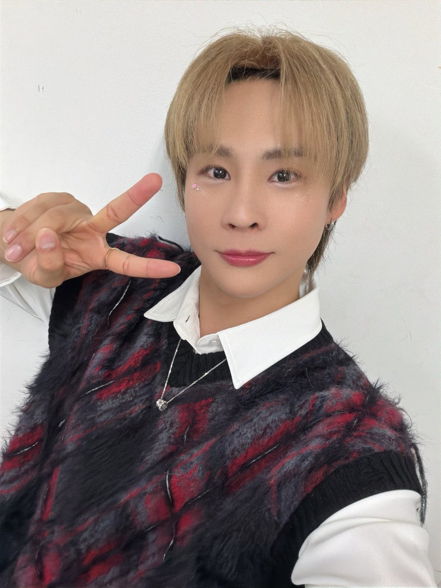 Dahlia 今年一年も一緒に過ごしてくれてありがとうございます！ 大好き❤️

#CMDM #씨엠디엠
#ヒョンハ #현하
#HyunHah