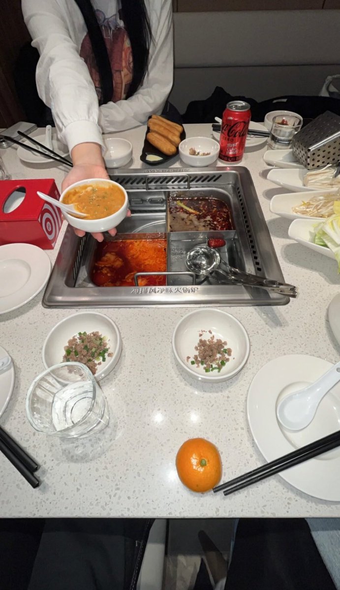 대구하이디라오방문완료.
1시부터 캐치테이블 걸어두고 3시 전쯤 입장한거같내윤^^
4시 30분 전에 결제해서 학생할인 12%받음👼💕💕💕💕