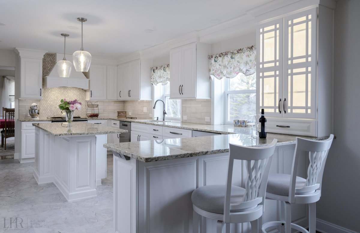 langskitchens's tweet image. Looking for inspiration for your 2026 kitchen remodel? ✨🍽️
Explore the styles and smart features from our recently completed kitchen designs and start planning your must-haves. Ready to take the next step? Schedule an appointment with our team today!

#KitchenInspiration
