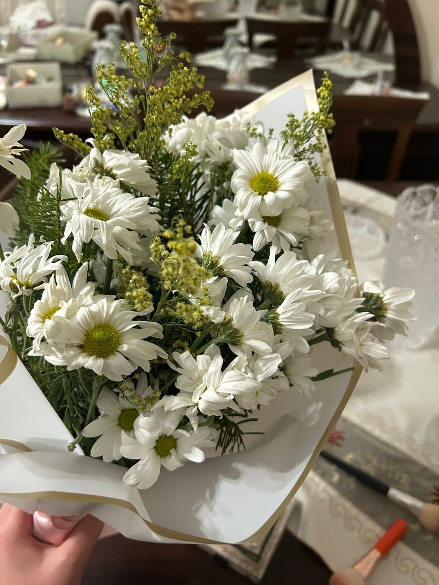 Neeeee zbxmxkskzlzö